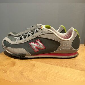 New Balance Gray and Pink Women's Shoes